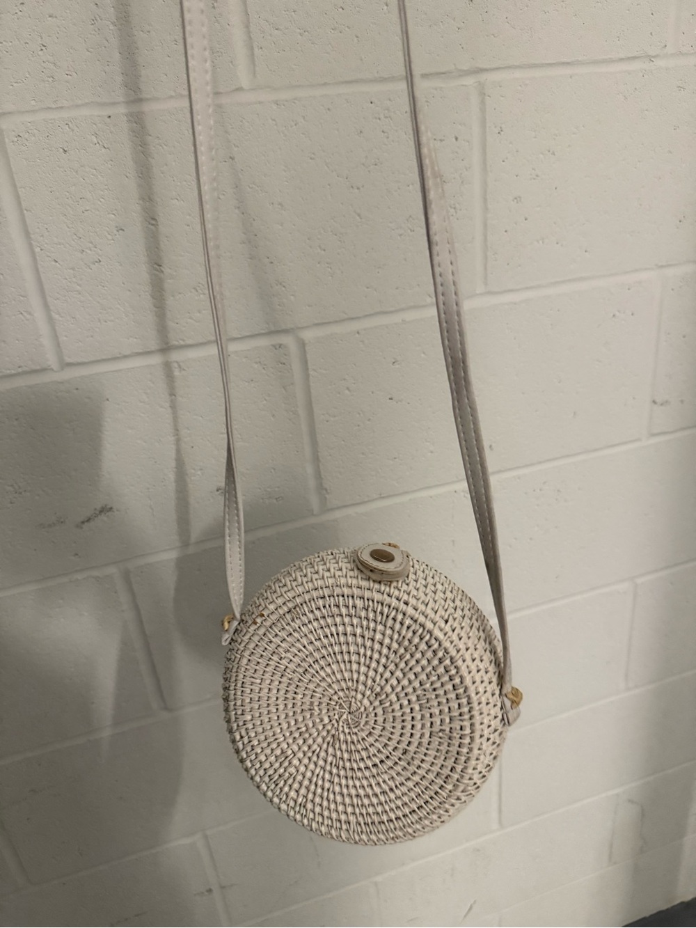 Woven Round Crossbody Bag in Ivory